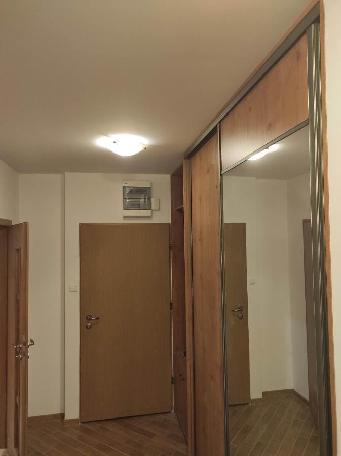 Nice Room With 2 Shared Bathrooms ,Wc , 2Km To Old Town -100M From Metro Szwedzka Varsovia Exterior foto