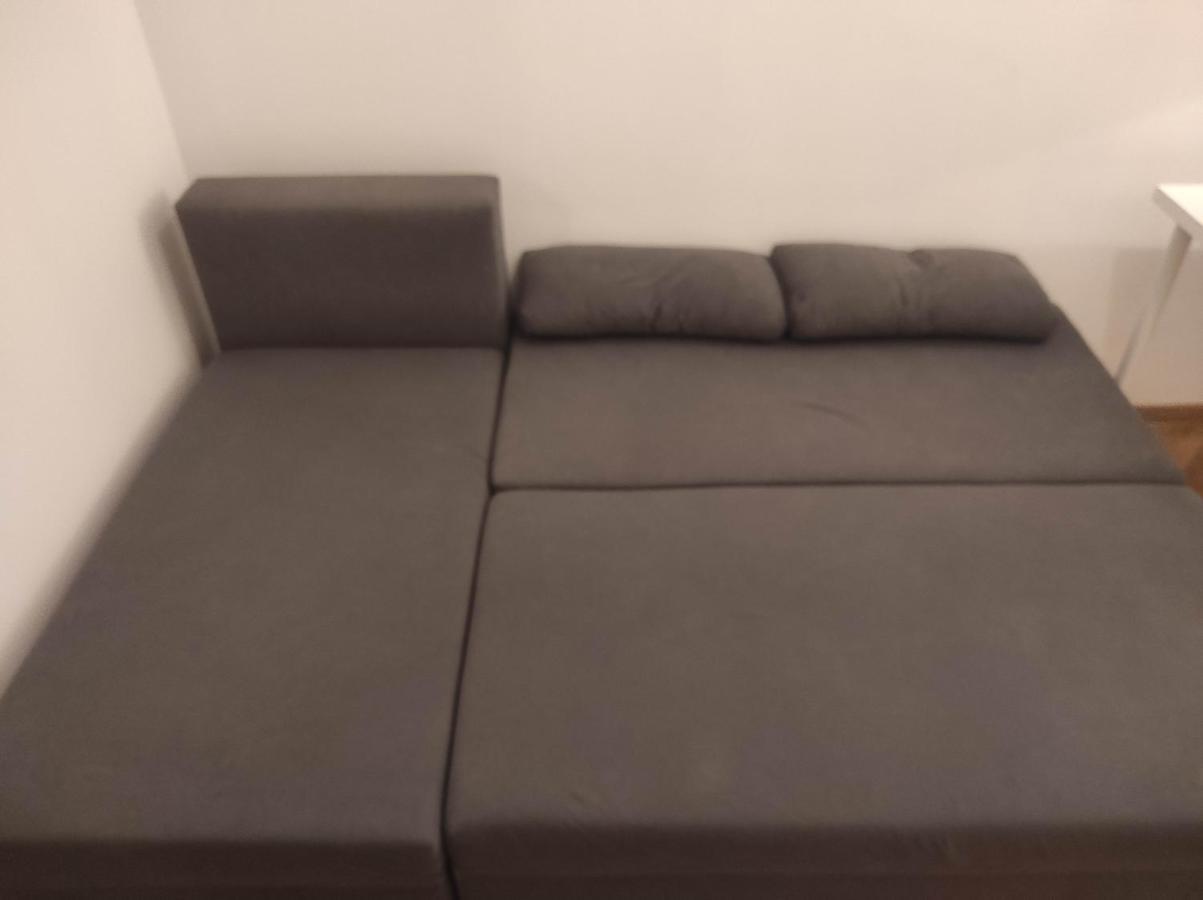 Nice Room With 2 Shared Bathrooms ,Wc , 2Km To Old Town -100M From Metro Szwedzka Varsovia Exterior foto