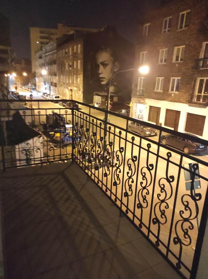 Nice Room With 2 Shared Bathrooms ,Wc , 2Km To Old Town -100M From Metro Szwedzka Varsovia Exterior foto